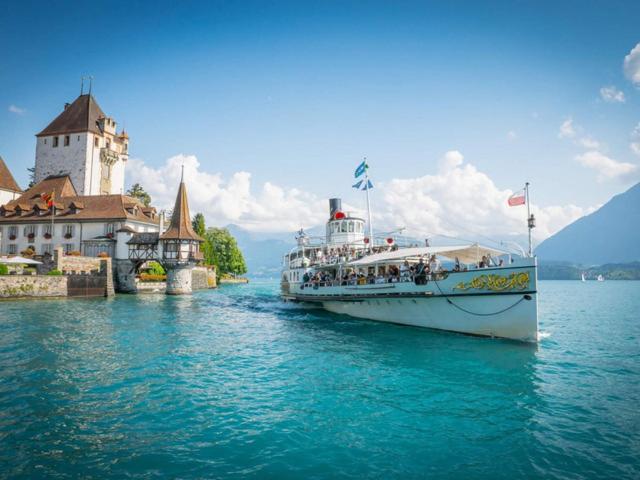 Schoene Ferienwohnung Mit Seeblick Thun Dış mekan fotoğraf